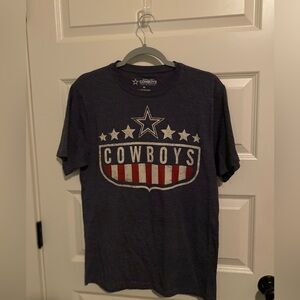 Dallas Cowboys size M t shirt gray.